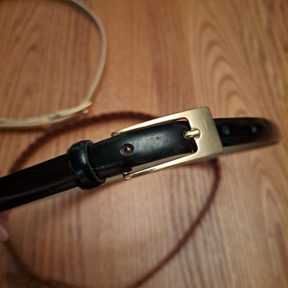 3 leather belts, Women's size small - Picture 3 of 9